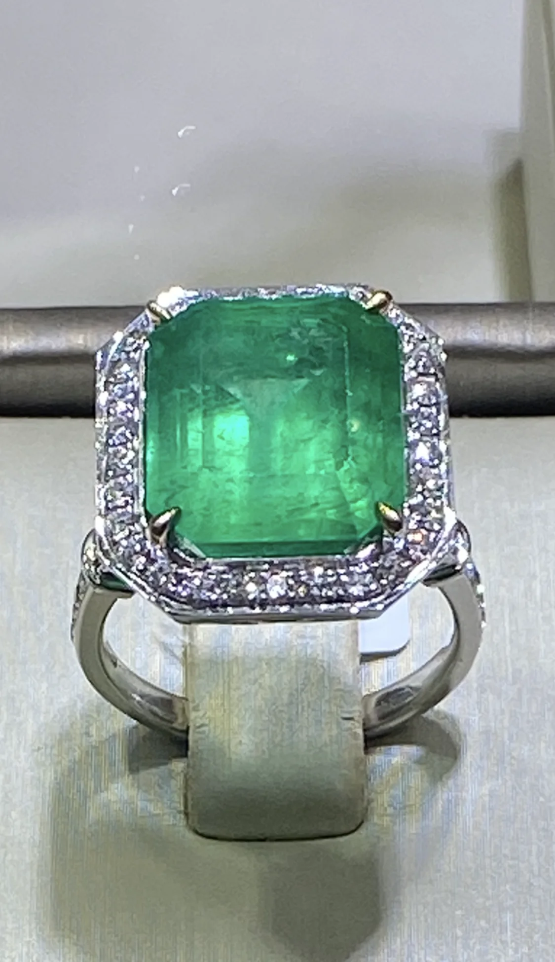 Large Natural Emerald Ring 20 ct by Germani