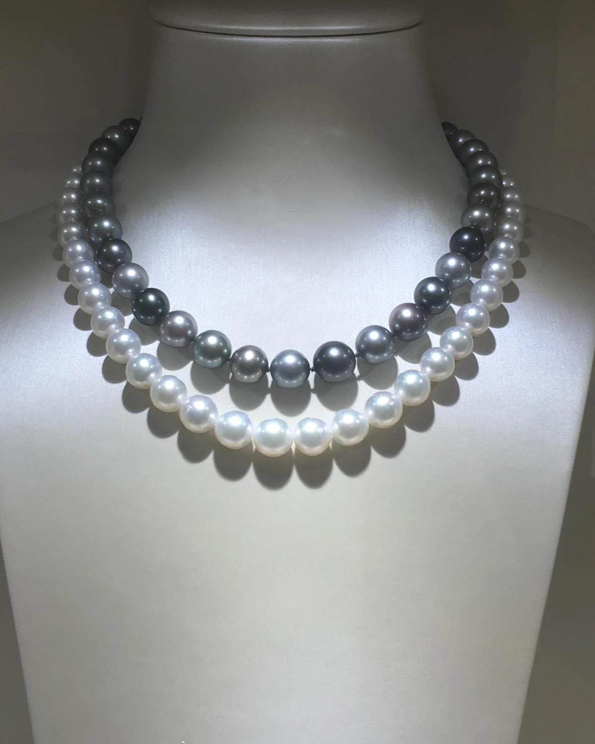 Tahiti and South Sea Pearl Strands by Germani